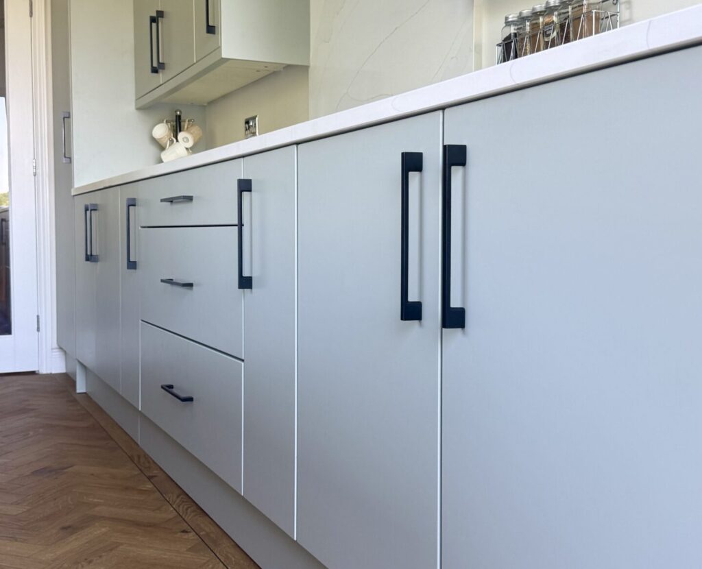 Venice in Pistachio Green: A Kitchen Designed for Functional Living